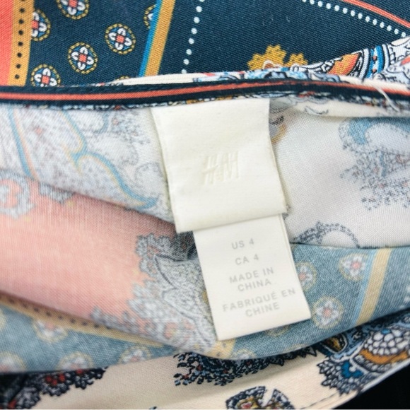 H&M Tie Front Paisley Scarf Patterned Dress‎ - Picture 6 of 6